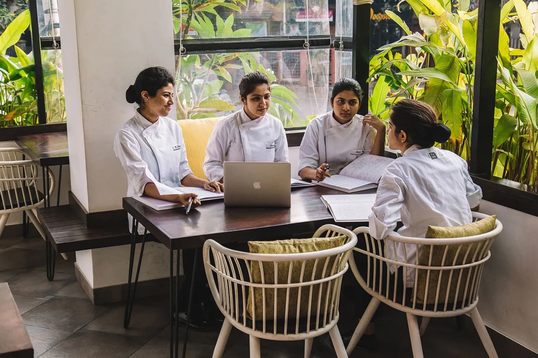 Diplôme de Pâtisserie students at Lavonne Academy